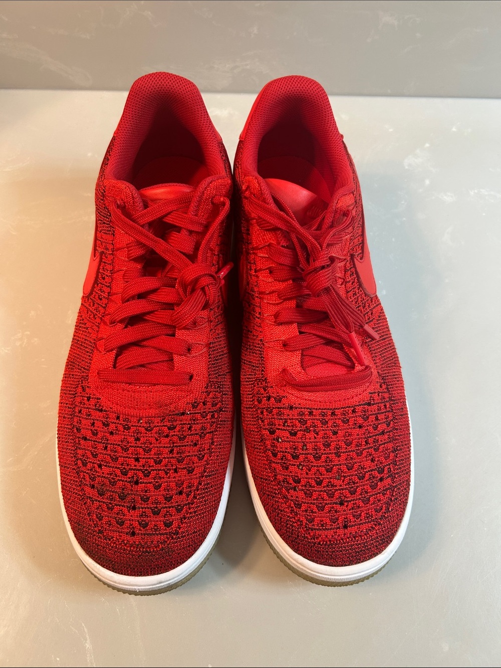 Nike Men's Red Knit Low-Top Sneakers